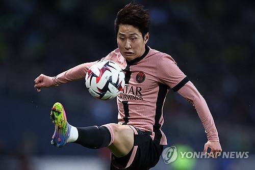 이강인, 잉글랜드 우승팀 간다!…