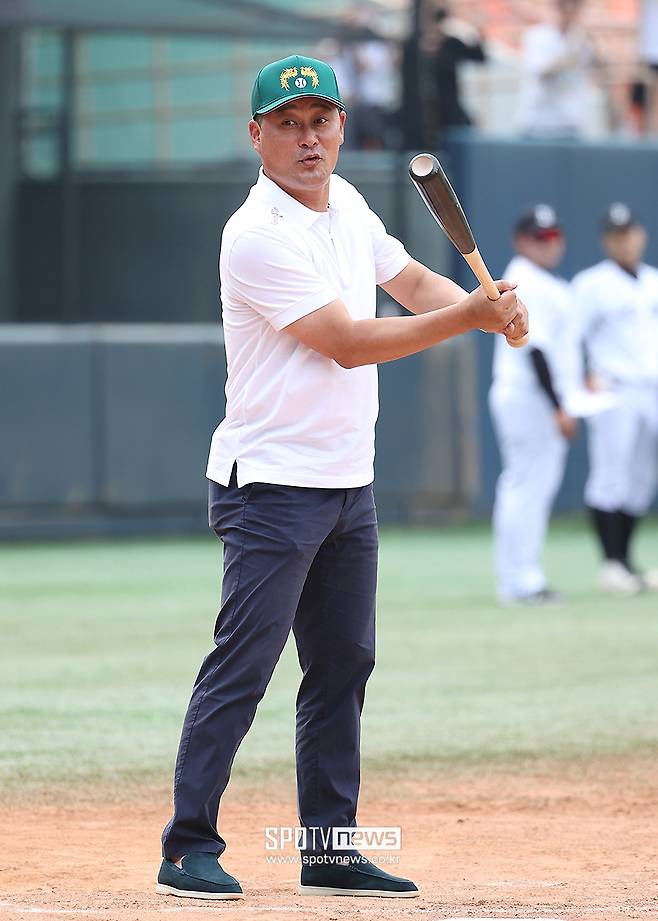 ‘타이거즈 감독 이종범’ 가능성은 이제 완전히 끝났나… 시즌 중 예능행 후폭풍, 프로 감독 미련 접었나
