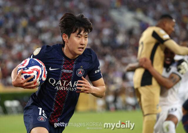 이강인 EPL 입성한다! 크리스탈 팰리스, PSG에 480억 지불 결심...