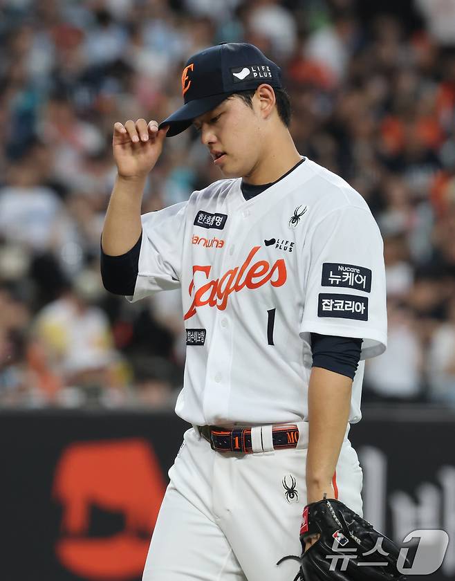 '공룡 천적' 한화 문동주, NC전 6⅓이닝 1실점 호투…승리는 불발