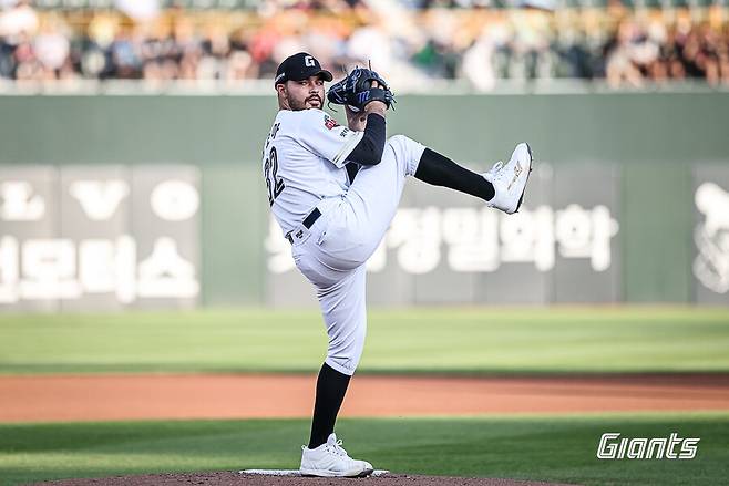 '롯데에 온 괴물투수 158km 찍었다' 감보아 벌써 6승, 2위 LG 1경기차 추격…전준우 결승포 [사직 게임노트]