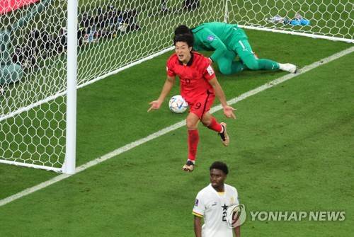 韓 축구사 '최고 미남' 드디어 컴백!…조규성 1년 만에 훈련장 등장