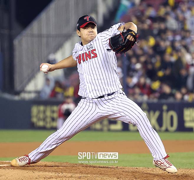 '150km 회복' LG 52억 전액보장 필승카드 드디어 몸값하나…사령탑은 실점해도