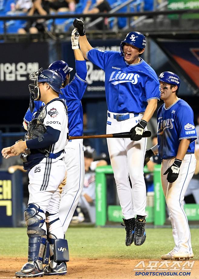 하늘이 아직 삼성을 버리지 않았구나! 김택연이 안 나오다니 → 두산에 9회 6-4 대역전 드라마 썼다