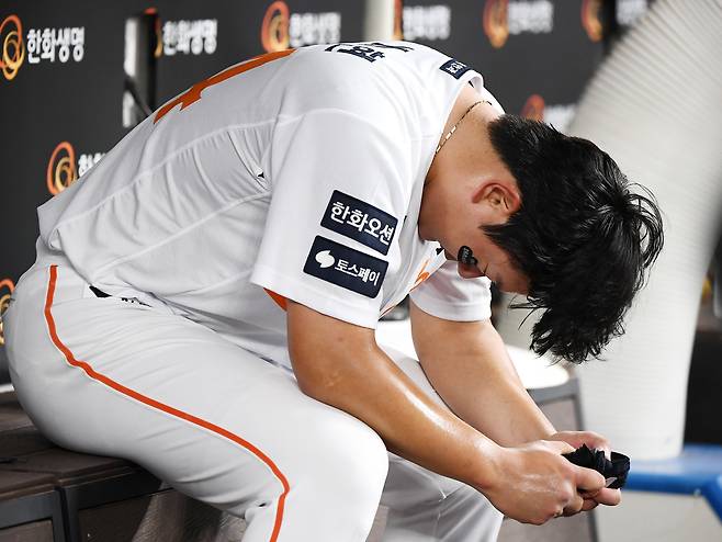 선두 한화, ‘회장님’ 앞에서 무서운 8위 NC와 난타전 연장 승부 끝에 7대7 무승부