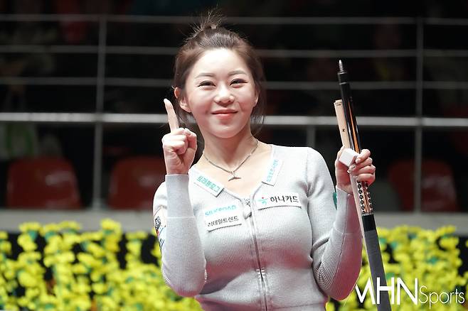김가영, 문자 그대로 휩쓸었다...이신영 1시간 만에 꺾고 8강! '완봉승' 스롱도 8강 진출