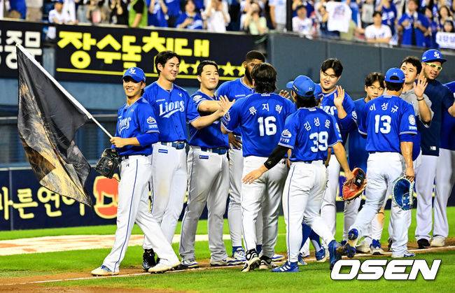 9회 역전 만루포는 이재현이 쳤는데, 박진만 왜 ‘이 선수’ 먼저 칭찬했나 “박승규 침착함 덕에 분위기 넘어와”