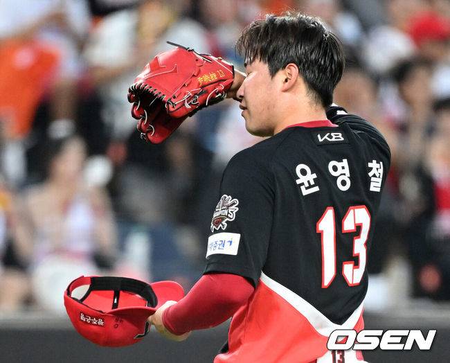 KIA, 4연패 충격보다 더 아픈 일이…또 부상 악재 터졌다, 윤영철 팔꿈치 굴곡근 손상→4주 뒤 재검진