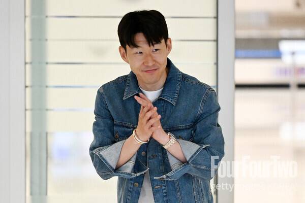 손흥민 '역대급 오피셜' 드디어 터진다! 런던 출국→주말까지 토트넘 합류...새 감독과 면담 후 담판