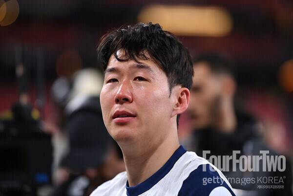 손흥민 '역대급 오피셜' 드디어 터진다! 런던 출국→주말까지 토트넘 합류...새 감독과 면담 후 담판