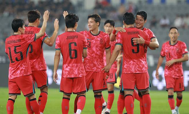 '중국 3-0 대파' 홍명보호, 홍콩과 동아시안컵 2차전...로테이션 적극 활용할까