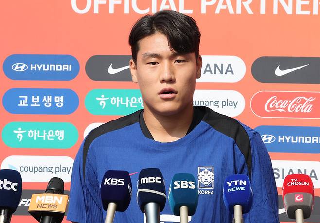 '중국 3-0 대파' 홍명보호, 홍콩과 동아시안컵 2차전...로테이션 적극 활용할까