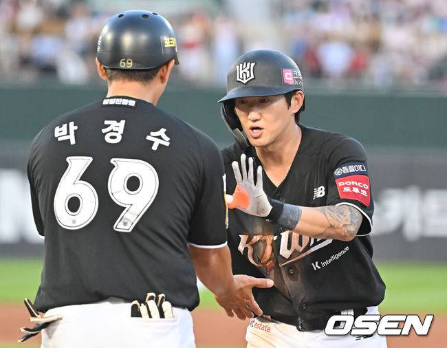 ‘이게 가능해?’ 대타 나와 2타점 동점타→역전타 작렬, 감격 첫 인터뷰 “공을 맞혀야 무슨 상황이 일어난다”