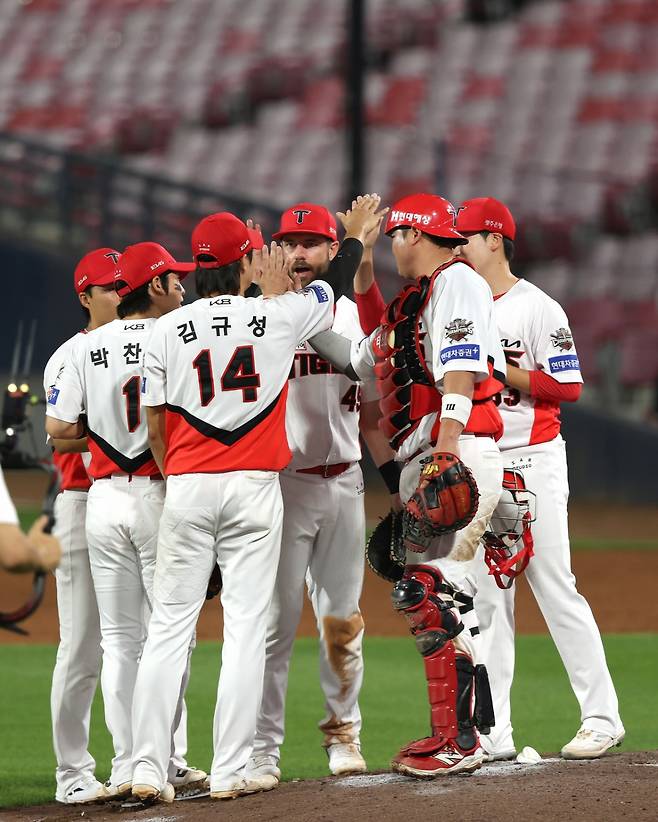'KIA 꼴찌→2위 찍고→4위라니' 왜 그래도 무너지지 않았나→이제 후반기에 모든 걸 건다