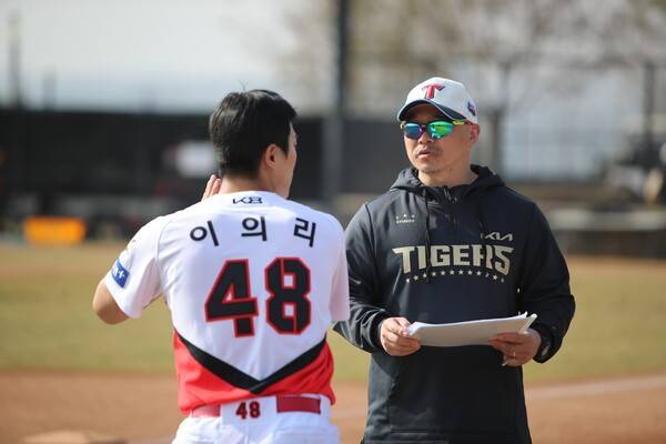 '배턴 터치'도 아니고…이의리 올 때 되니 또 KIA 덮친 '부상 악령', 이번엔 윤영철이 부상으로 최소 4주 이탈