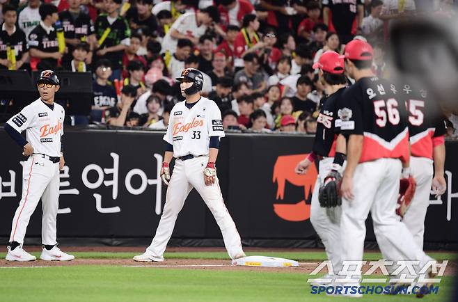 프로에서 있을 수 없는 일, 김경문 감독은 그냥 넘어가지 않았다...'초황당 견제사' 유로결, 2군행 철퇴