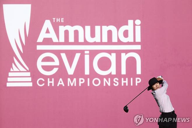 이소미, LPGA 에비앙 챔피언십 2R 선두…첫 메이저 우승 도전
