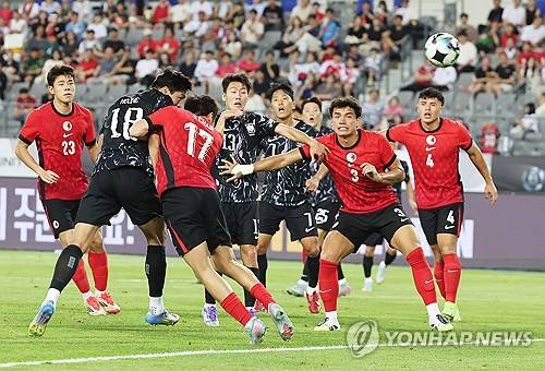 '아버지 이어 태극마크' 이호재, 홍콩전 A매치 데뷔골