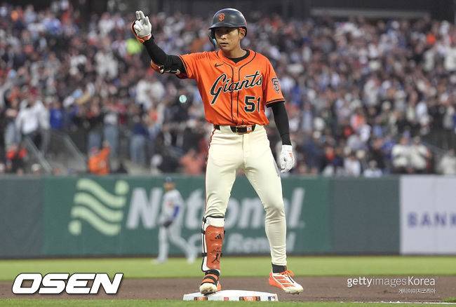 ‘절친 맞대결’ 이정후가 웃었다…역전 3루타 포함 3안타 3타점 원맨쇼, 김혜성도 3안타 2도루 부활! [SF 리뷰]