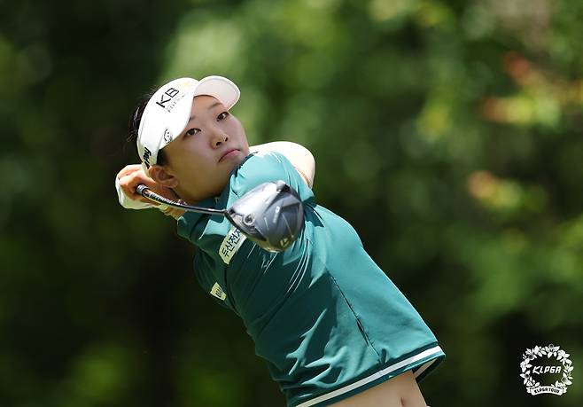 방신실, KLPGA 하이원리조트 오픈 역전 우승…올 시즌 두 번째 정상