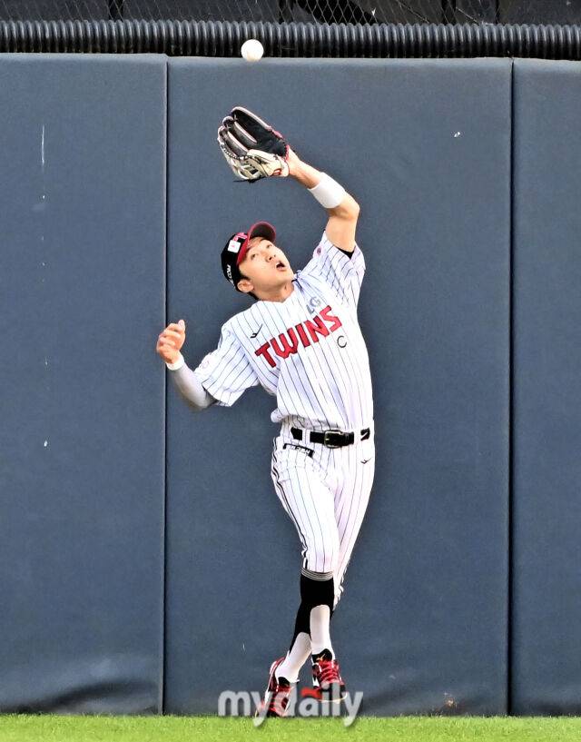 “LG가 타격의 팀이라고 말하는데…” KBO 최고의 안타도둑은 생각이 다르다, 타도 한화의 제1조건은 이것[MD대전]