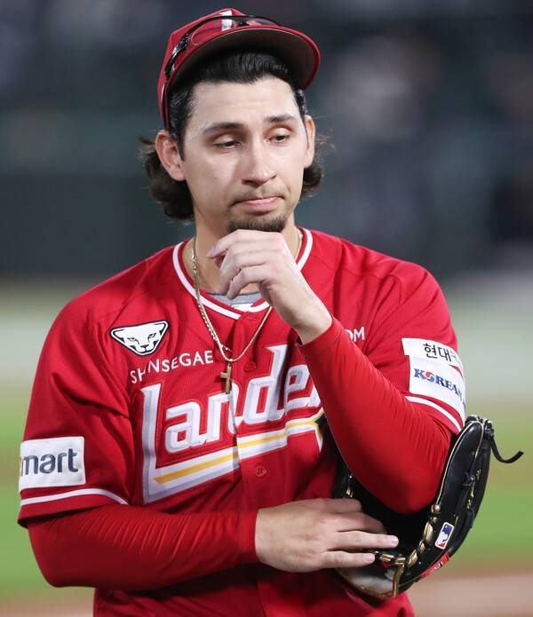 '14실점' KBO 불명예 기록에 눈물 글썽...몰락한 트리플A 탈삼진왕, 마이너 ERA 14.40 굴욕→방출 수모→멕시코서 재취업