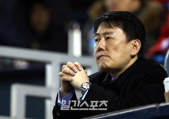 [단독] 키움, 채용 공고 없이 '영구 징계' 이장석 전 대표 딸 인턴 채용