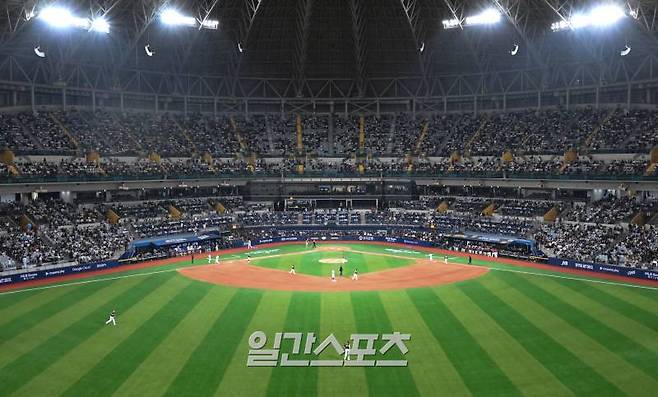 [단독] 키움, 채용 공고 없이 '영구 징계' 이장석 전 대표 딸 인턴 채용