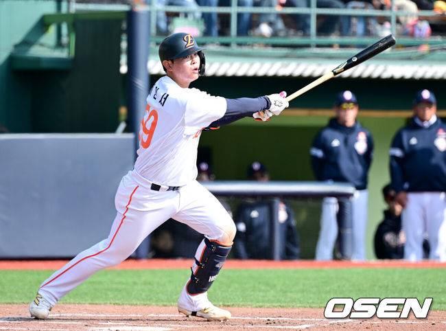 ‘4연타석 홈런’ 포수 유망주, 경기 못나가도 1군이 좋다 “당연히 나가고 싶은 마음 크지만…”