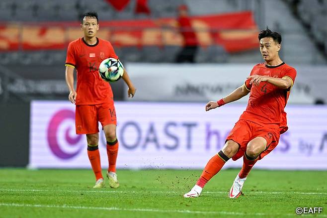 中축구 역대 최악 성적 겨우 면했다, 홍콩에 1-0 진땀승 '대회 첫 골·첫 승' [용인 현장리뷰]