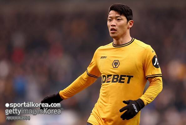 '韓 국가대표 날쌘돌이' 황희찬, 어찌 이렇게 됐나! 'PL 방출 가시화→英 2부 리그 이적설'...