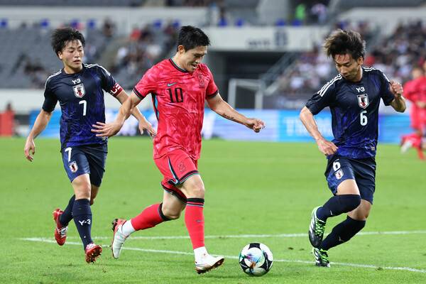 한일전서 드러난 격차…홍명보 “한국 축구 전체가 노력해야”