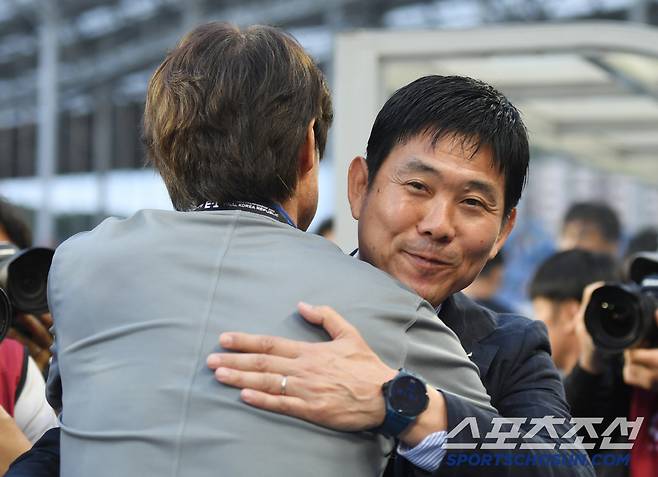 [한일전 현장인터뷰]'韓 협력 간절' 日 모리야스 감독