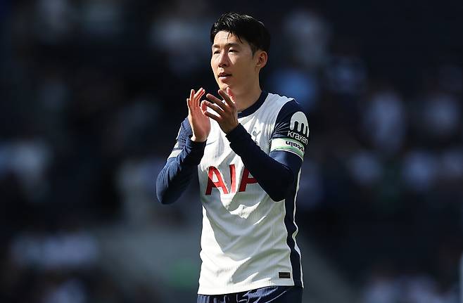 ‘韓 축구 씁쓸한 소식’ “프랭크 감독, 손흥민 없는 미래 구상…토트넘 매각 결단→사우디·미국행 가능성” 英 단독 보도