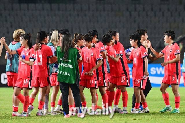 이제 우리 손에 달렸다! 일본·중국, 0-0으로 무승부...'신상우호' 대만전 승리 시 20년 만에 우승 [MD현장]