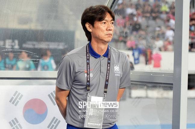 일본이 이렇게 커진 줄도 모르고 홍명보는 계속 롱볼만…日 조롱