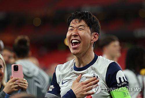 손흥민, 사우디 간다! '1450억' 초대형 계약 터진다