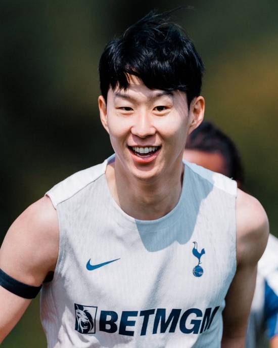 손흥민, 사우디 간다! '1450억' 초대형 계약 터진다