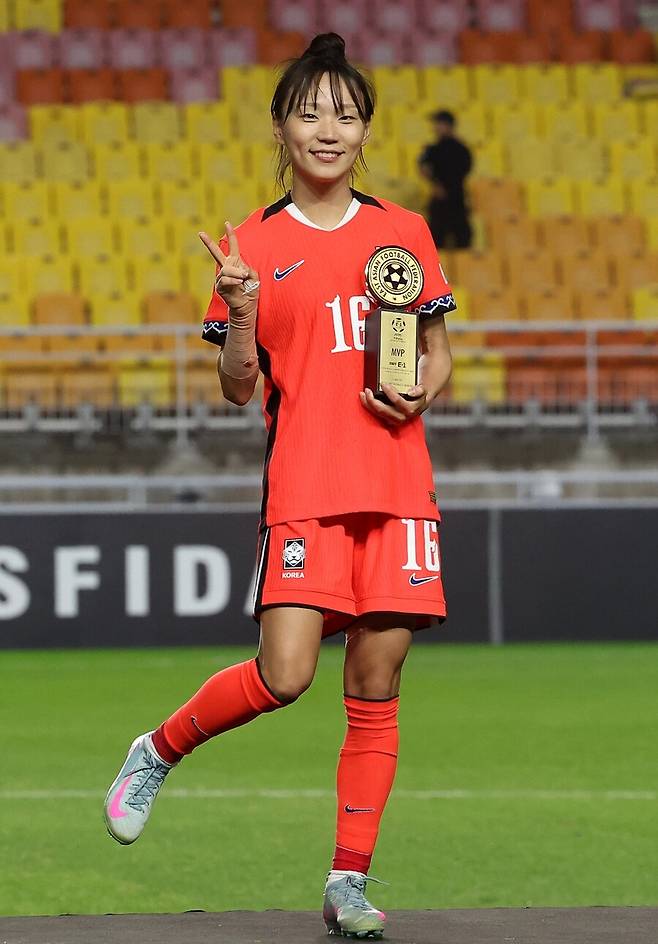 지소연 A매치 74호골 결승골…한국 여자축구 기적 연출, 대만 2-0 잡고 20년 만에 동아시안컵 우승