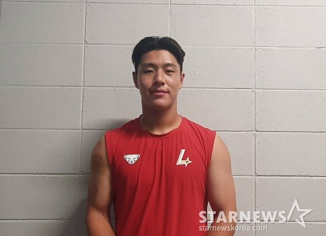 '근육량만 47㎏' 구릿빛 강민호 돼서 돌아온 1R 신인 포수