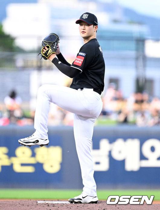 한화 선발은 슈퍼 에이스인데, KT 왜 ‘예비역’ 6선발로 맞설까…500승 사령탑 '변칙 승부수' 통할까