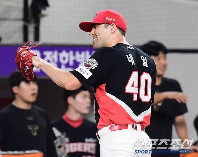 '이럴수가' KIA 외국인 투수 8월까지 기다려야 한다