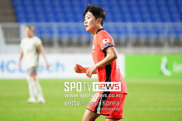 이런 '미친 한국인' 또 나올 수 있을까...20년간 '태극마크' 사수→수많은 도전 끝에 '국대 무관' 끊어버린 韓 레전드'