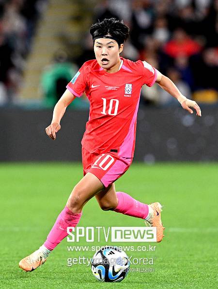 이런 '미친 한국인' 또 나올 수 있을까...20년간 '태극마크' 사수→수많은 도전 끝에 '국대 무관' 끊어버린 韓 레전드'