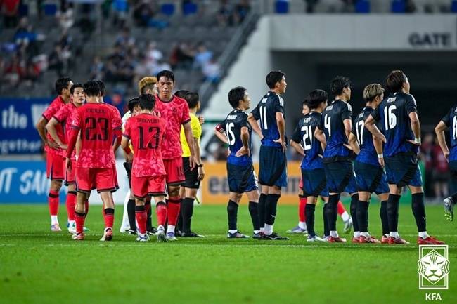 “홍명보호, 현대축구 흐름에 뒤처져…축구력·행정력 밑천 드러나” 신문선 교수가 바라본 동아시안컵 [MK인터뷰]