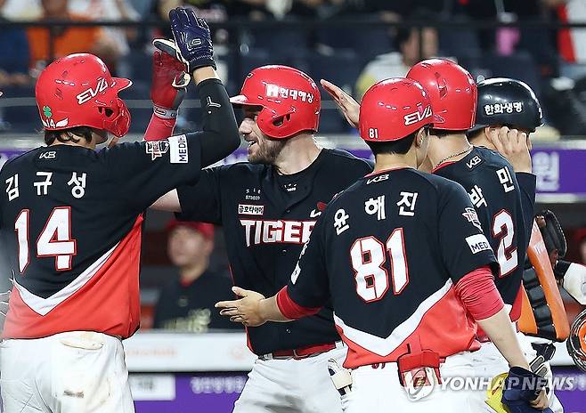 무시무시해진 KIA 타선…완전체 전력으로 대추격전