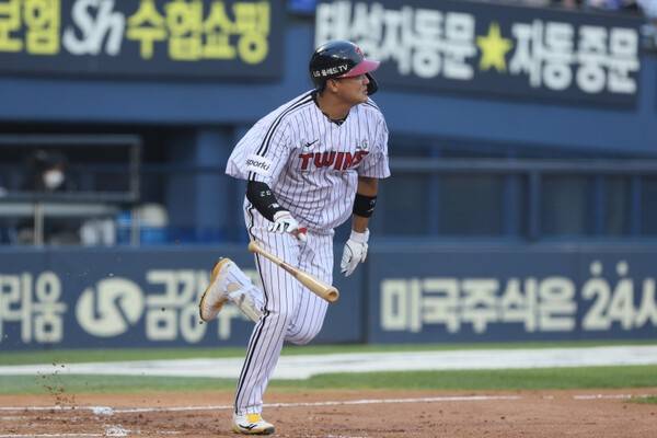'한동희·한동희·한동희·한동희·류현인·이재원' 상무 타자들, 후반기도 퓨처스 폭격? 원 소속팀은 활짝 웃는다