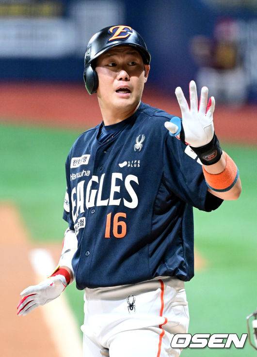 '7연승 노린다' 1위 한화 라인업 전날과 동일, 하주석-심우준 키스톤콤비...폰세 12승 도전 [오!쎈 수원]