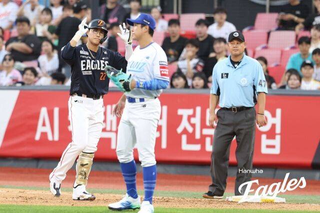'미쳤다!' 폰세 승승승승승승승승승승승승→한화 승승승승승승승, 후반기 승리로 출발…패트릭 데뷔전서 2이닝 3K 퍼펙트 [MD수원]