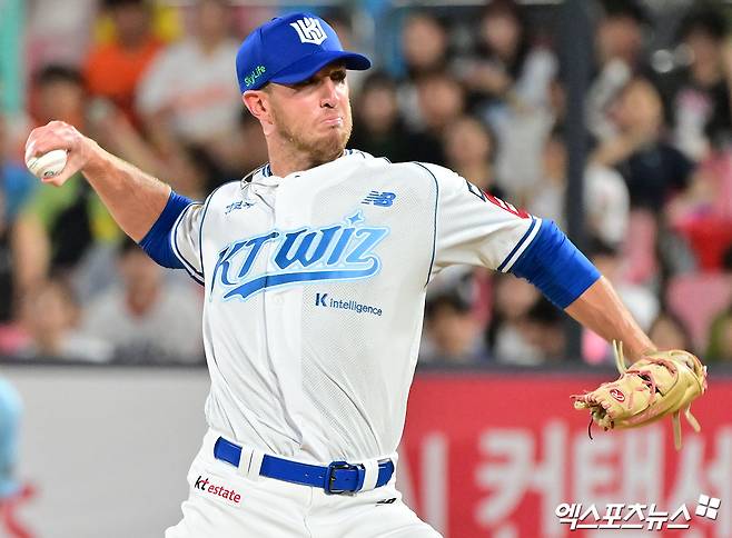 폰세-감보아 이어 또 나타났나?…'KBO 데뷔전 이닝 순삭쇼' 패트릭, KT 팬들 설렌다→한화전 2이닝 KKK 퍼펙트 [수원 현장]